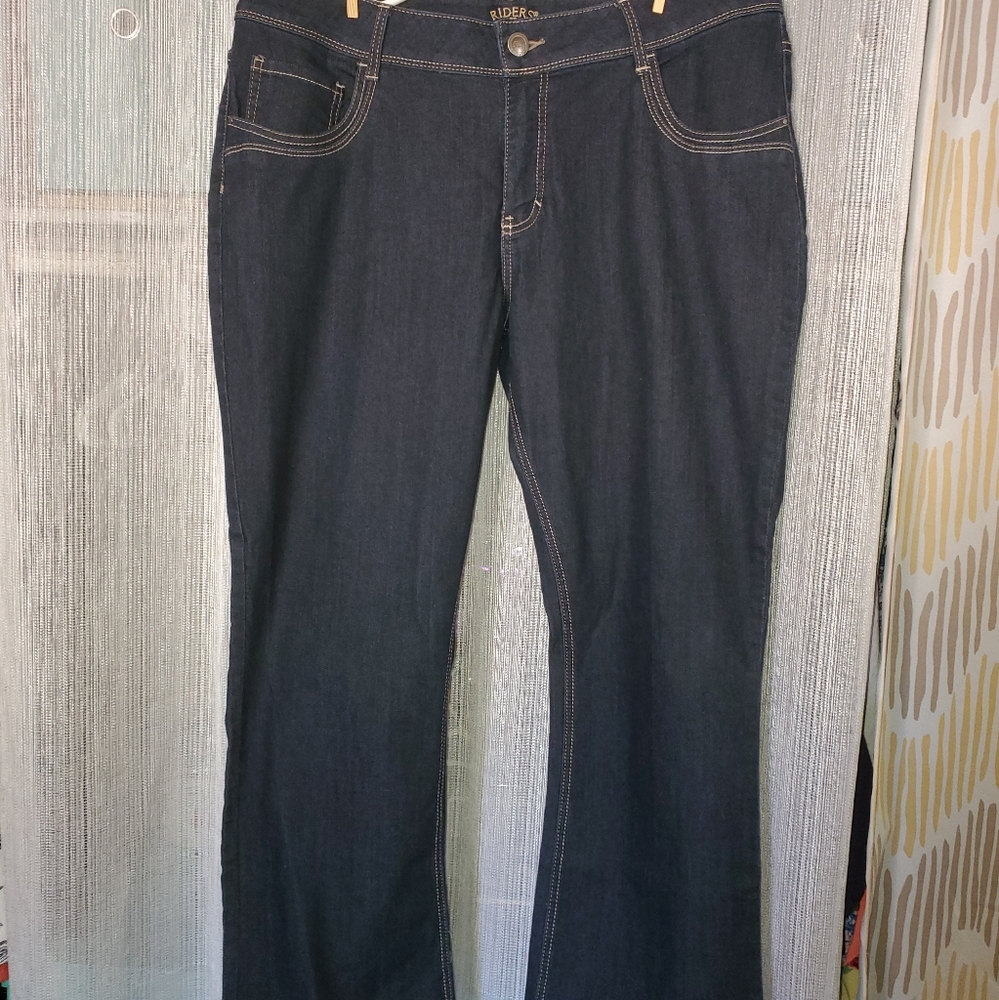 Gloria Vanderbilt, size 18w, dark blue